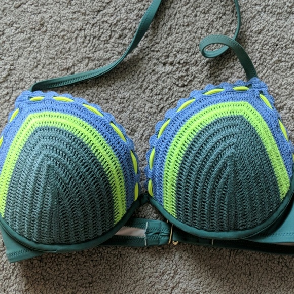 Sand & Shore embroidered bikini top - Picture 5 of 5